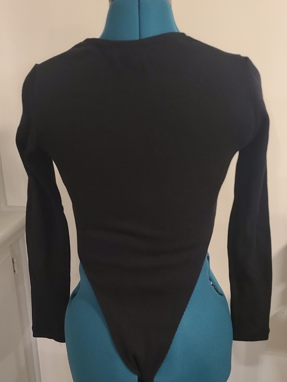 Le Fantome Techwear Black Long Sleeve Low Cut Buckle Bodysuit, Eur Med, Fits Sm - Picture 8 of 10